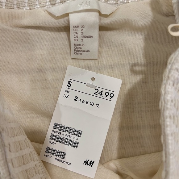 H&M beige textured skirt - Picture 3 of 3